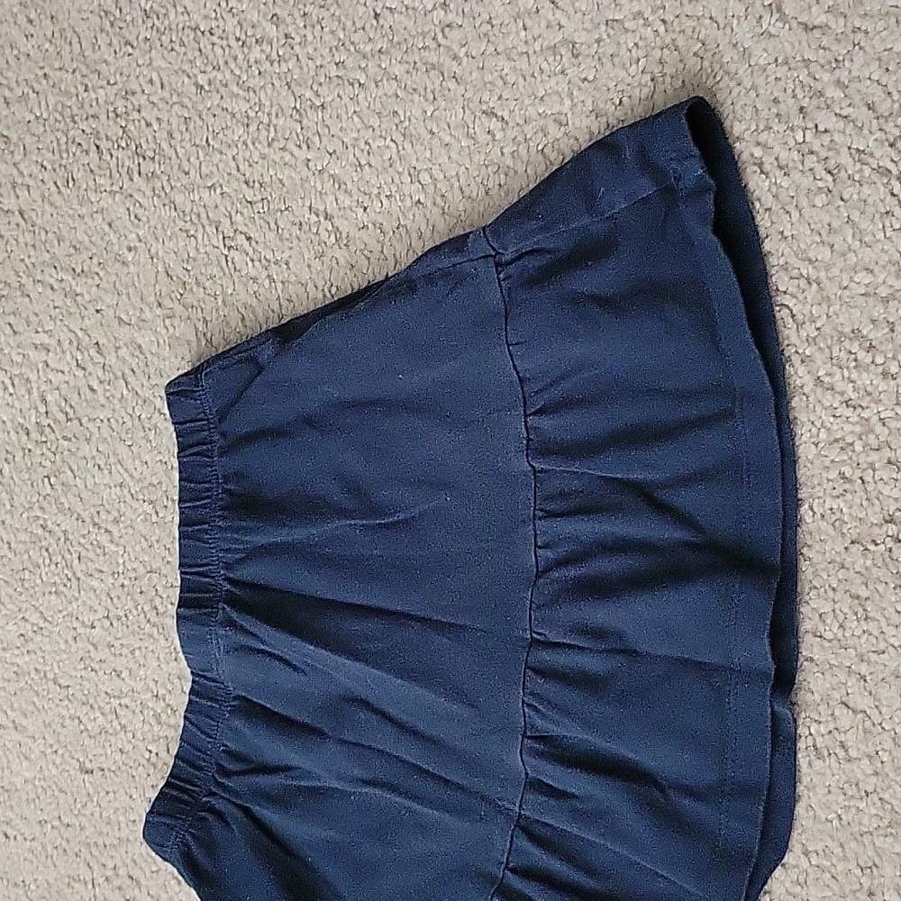 Place Girl's Skirt With Shorts - Picture 3 of 11